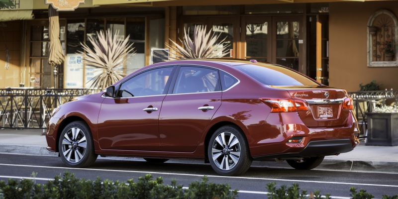 2018 Nissan Sentra | Consumer Guide Auto