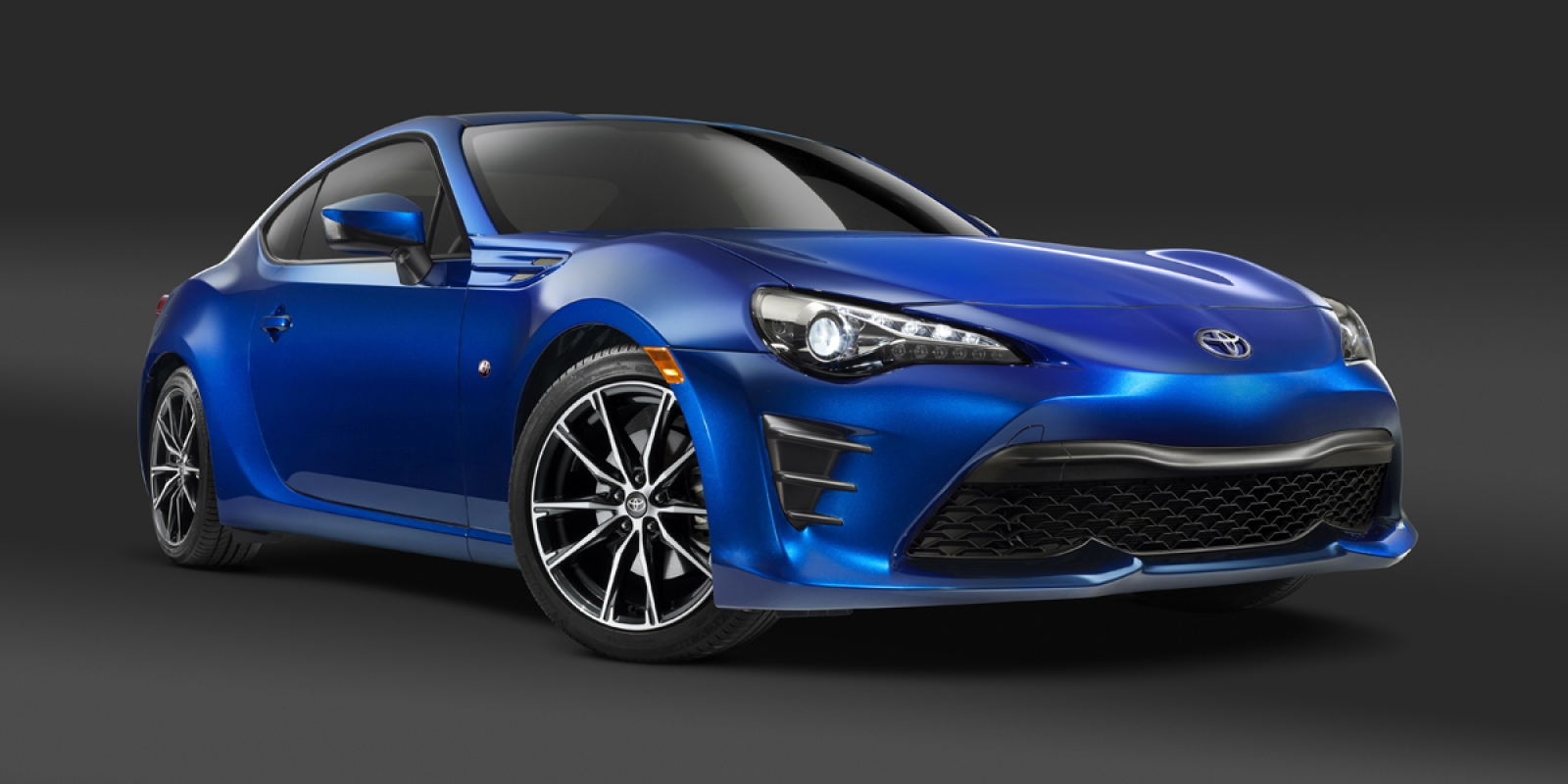 2017 Toyota 86 | Consumer Guide Auto