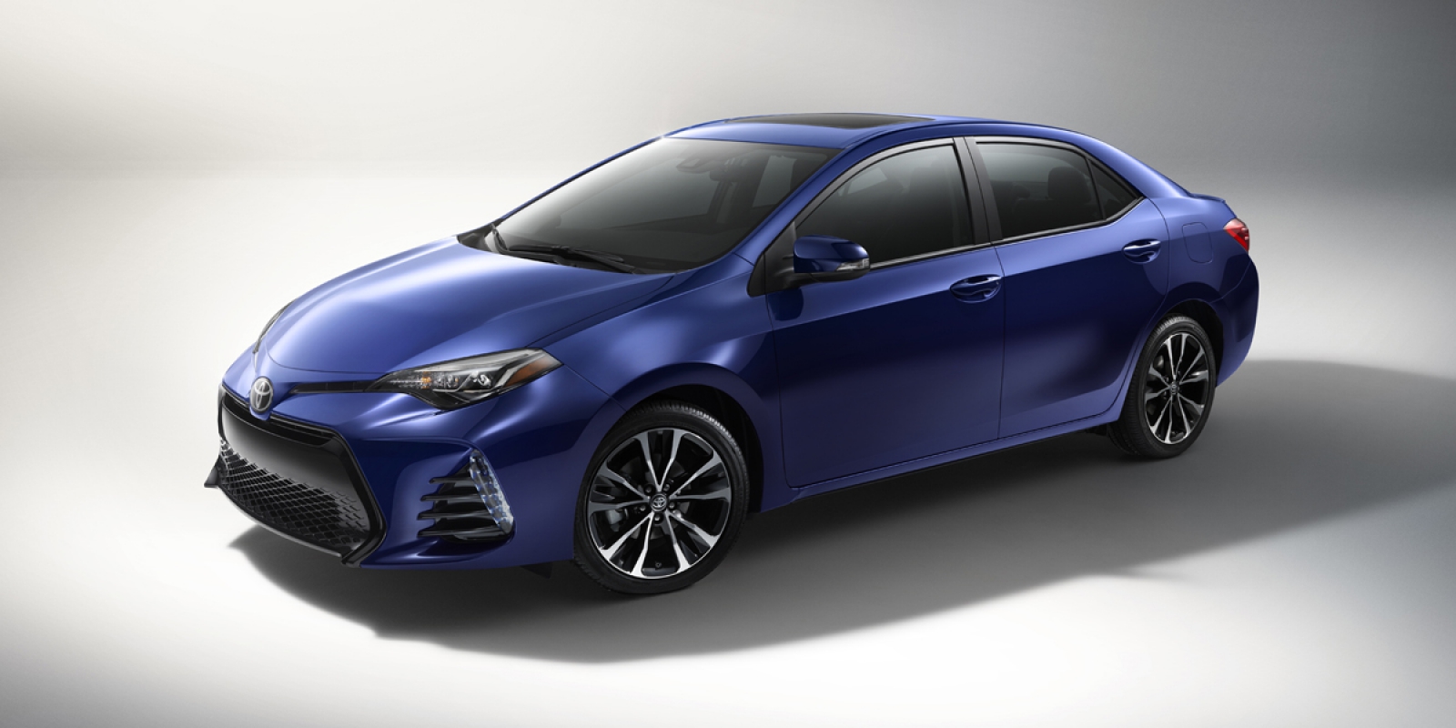 2018 Toyota Corolla | Consumer Guide Auto