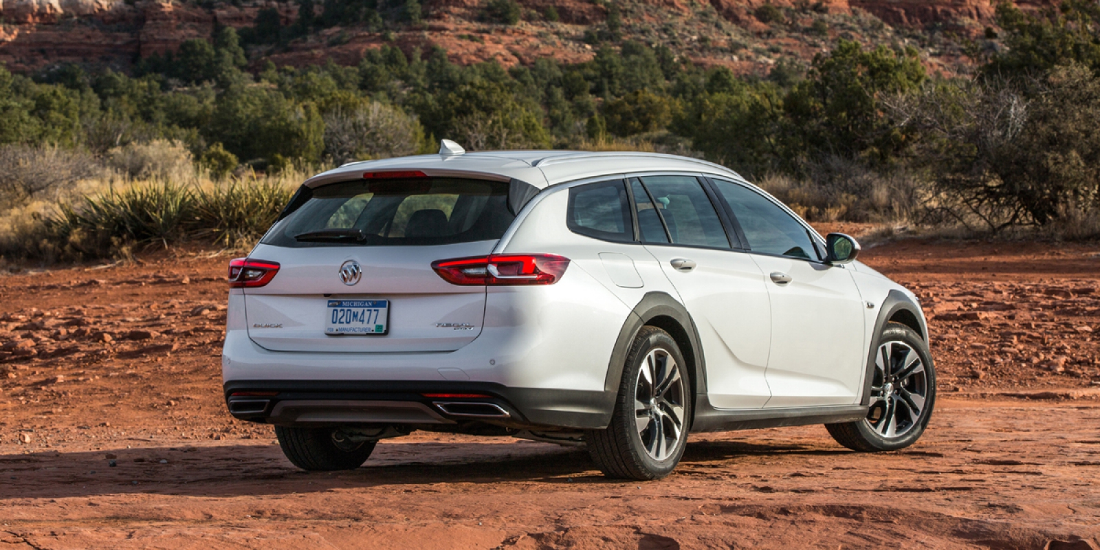 2020 Buick Regal TourX Consumer Guide Auto