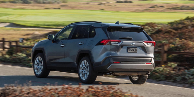 2019 Toyota RAV4 | Consumer Guide Auto