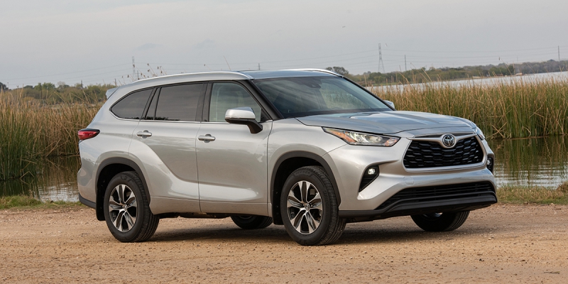 2021 Toyota Highlander | Consumer Guide Auto