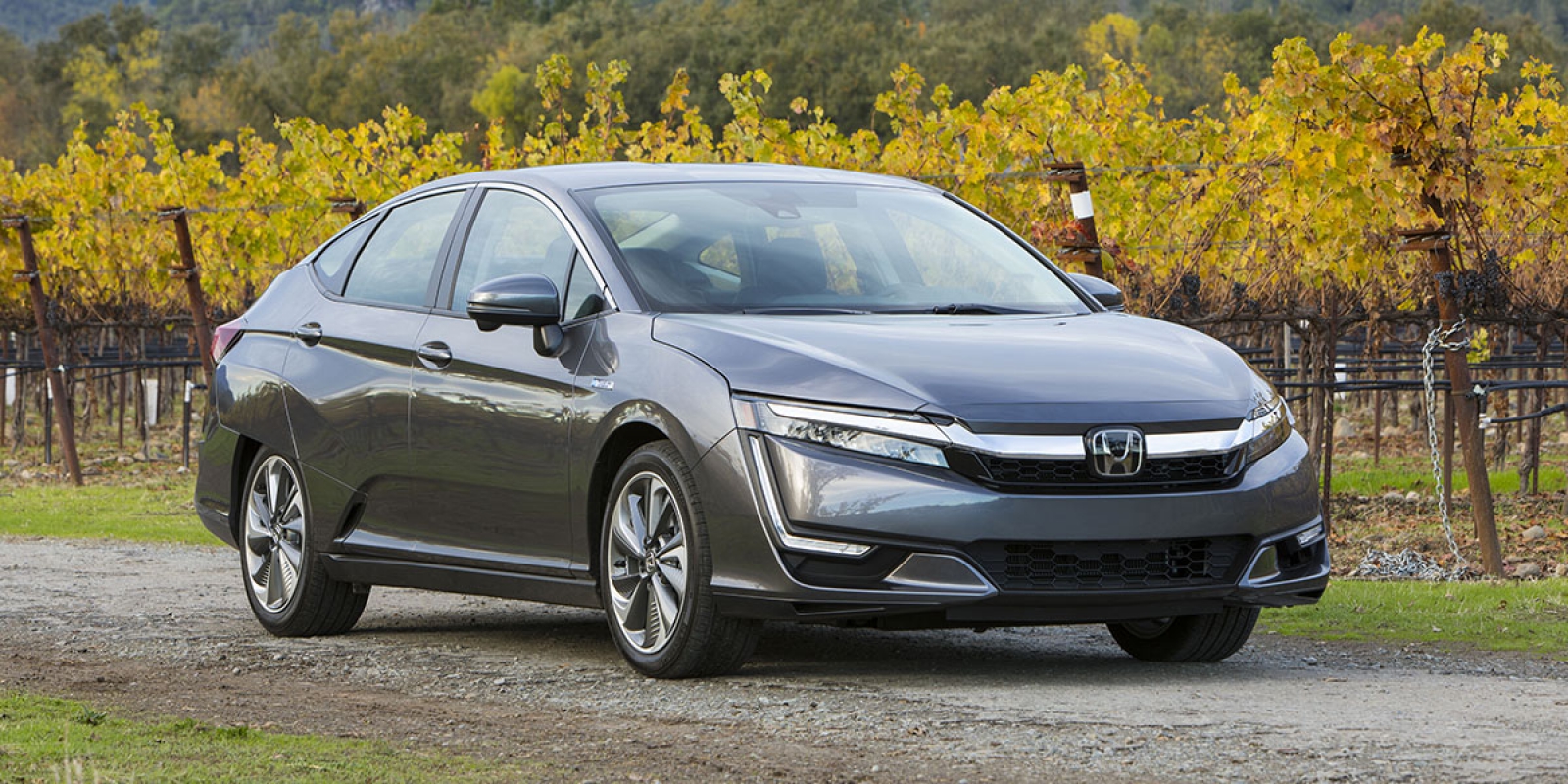 2020 Honda Clarity | Consumer Guide Auto