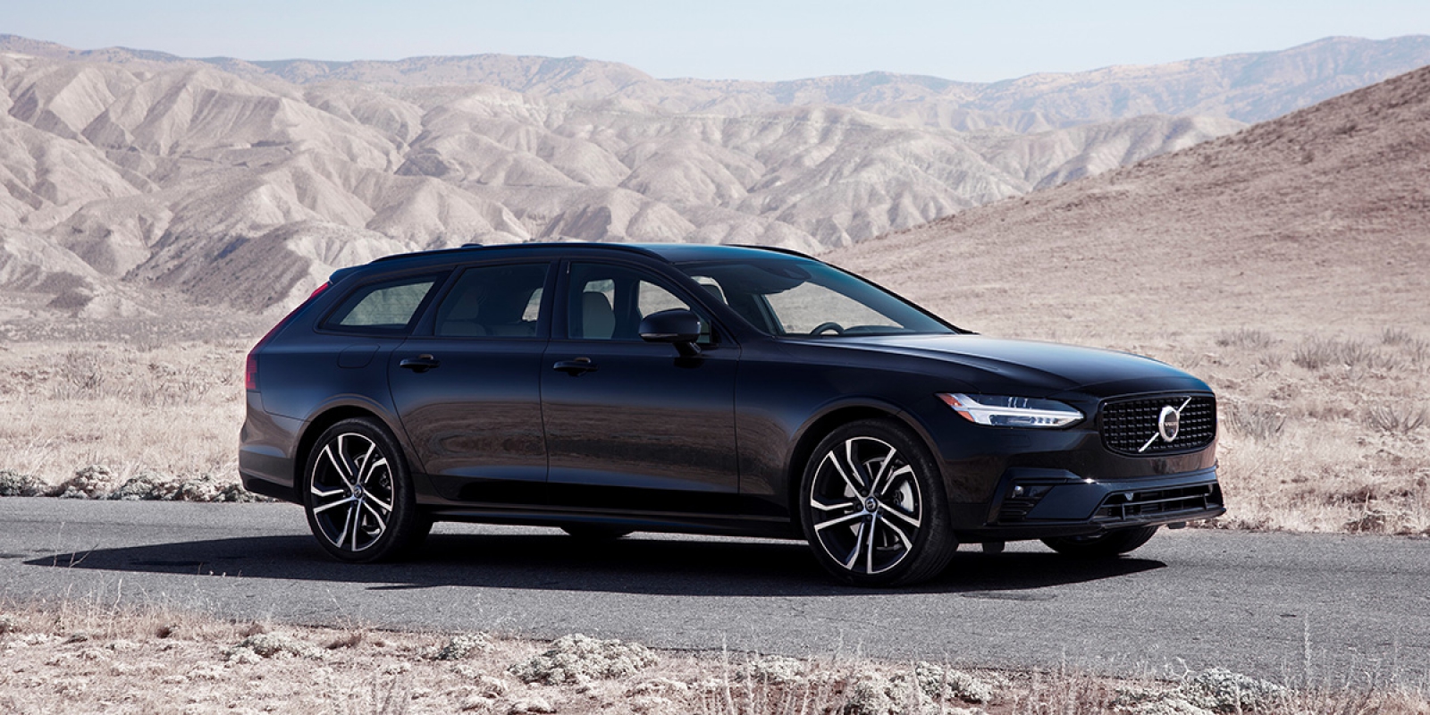 2021 Volvo V90 | Consumer Guide Auto