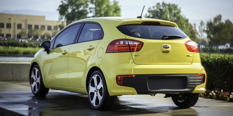 2017 Kia Rio | Consumer Guide Auto