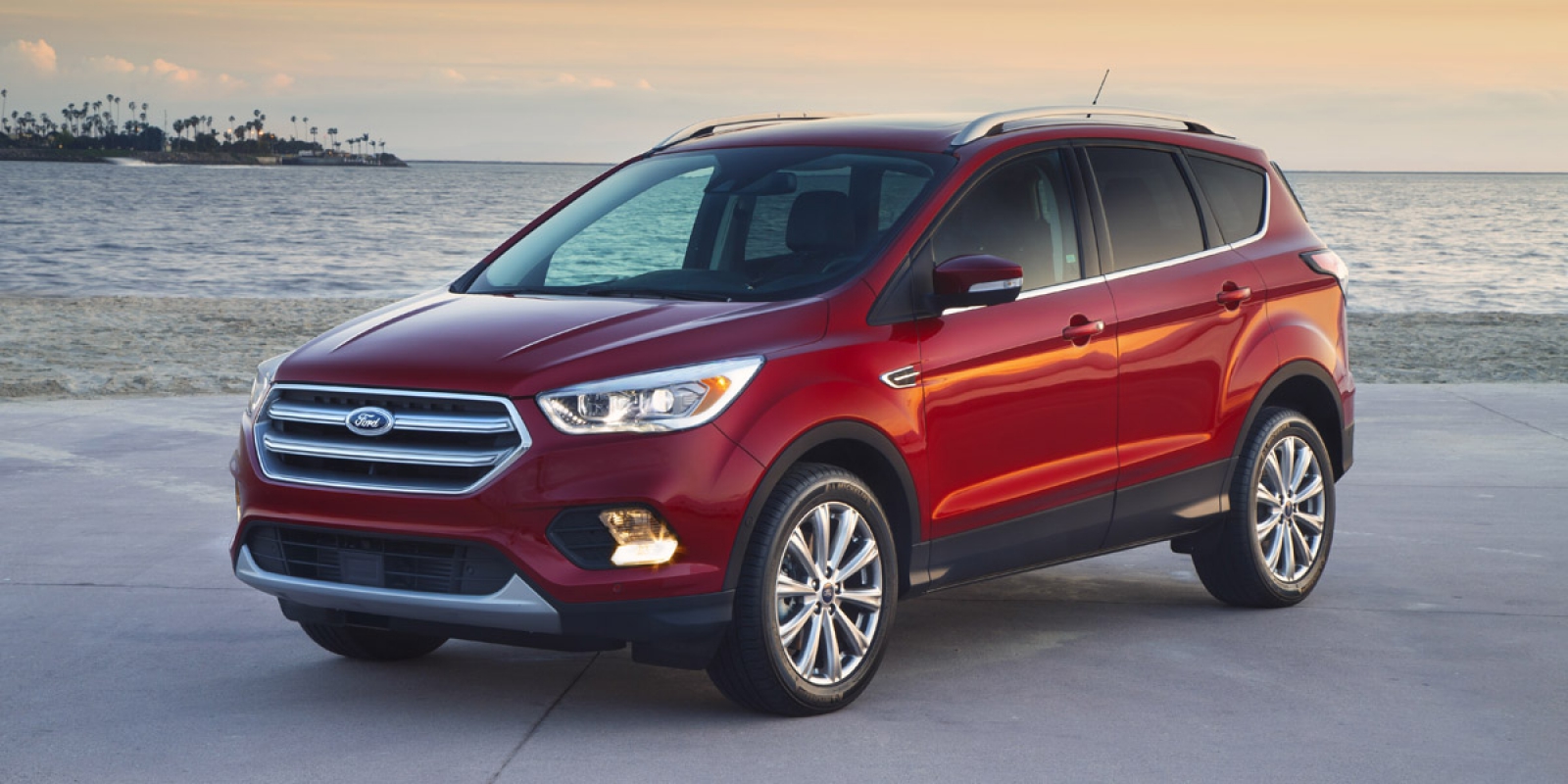 2017 Ford Escape | Consumer Guide Auto