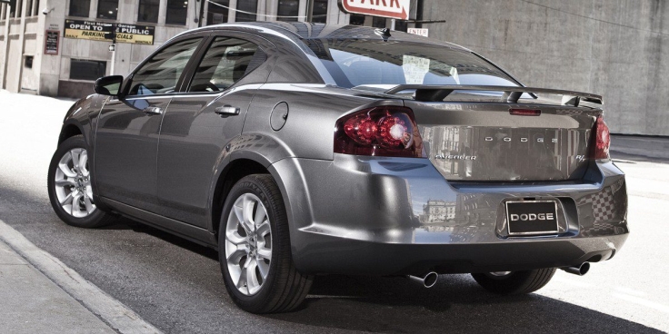 2014 Dodge Avenger | Consumer Guide Auto