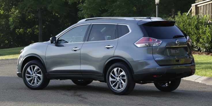 2016 Nissan Rogue | Consumer Guide Auto