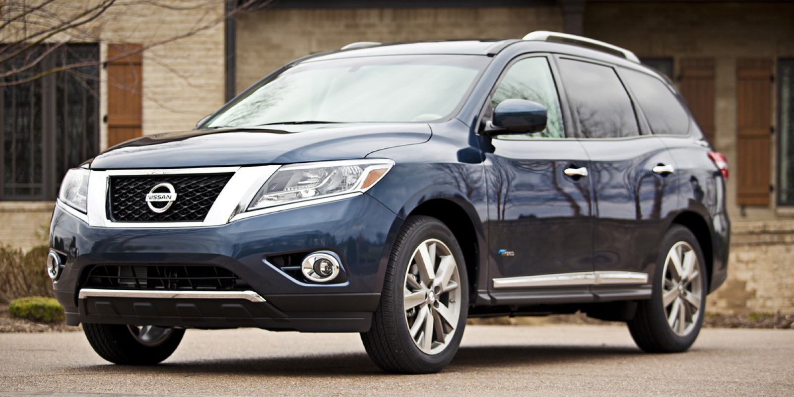 Nissan pathfinder 1