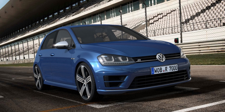 2015 Volkswagen Golf R | Consumer Guide Auto