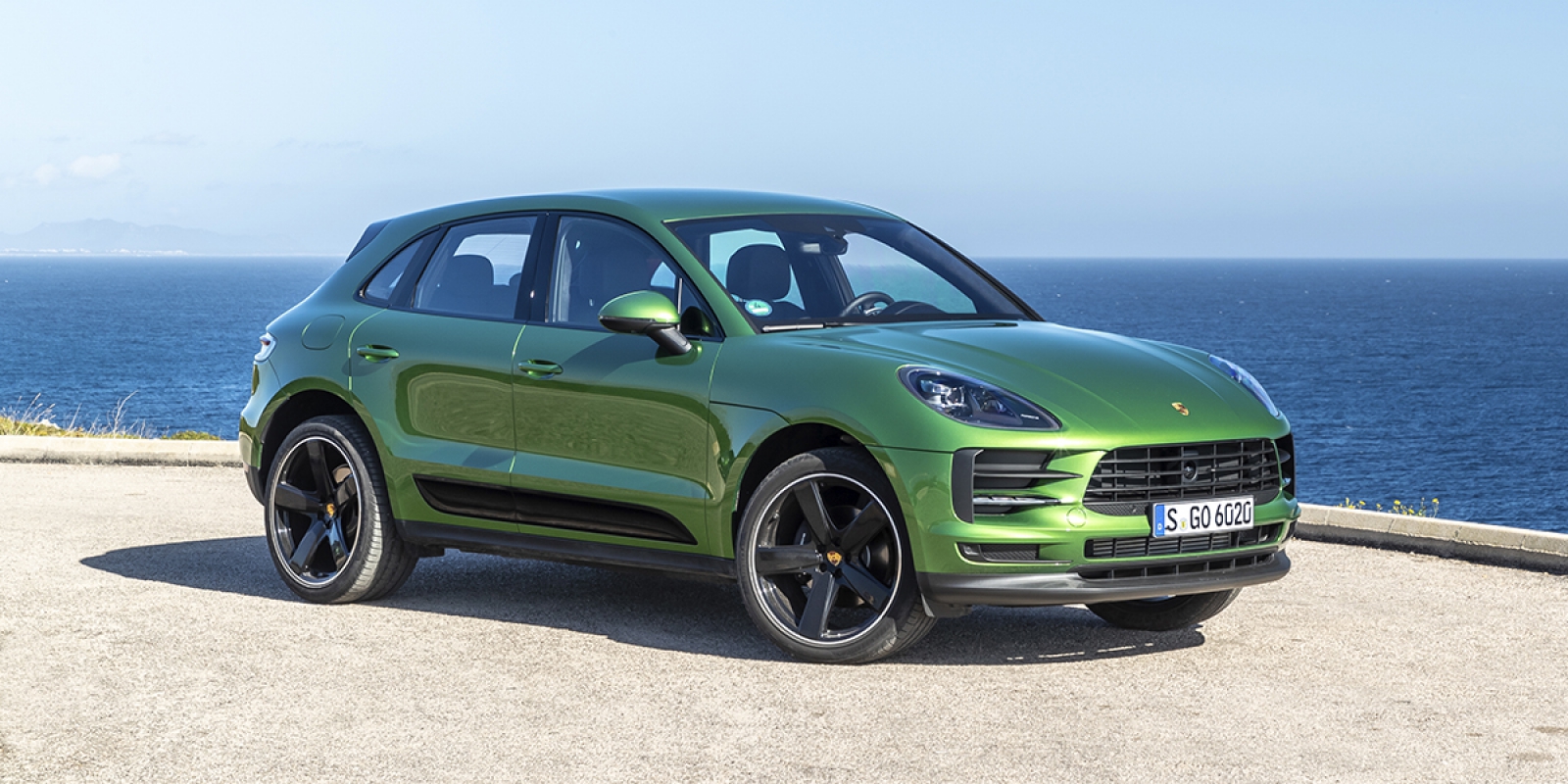 2021 Porsche Macan | Consumer Guide Auto