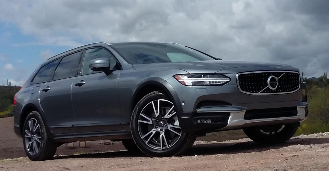 2017 Volvo V90 Cross Country
