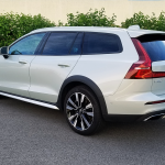 2020 Volvo V60 Cross Country